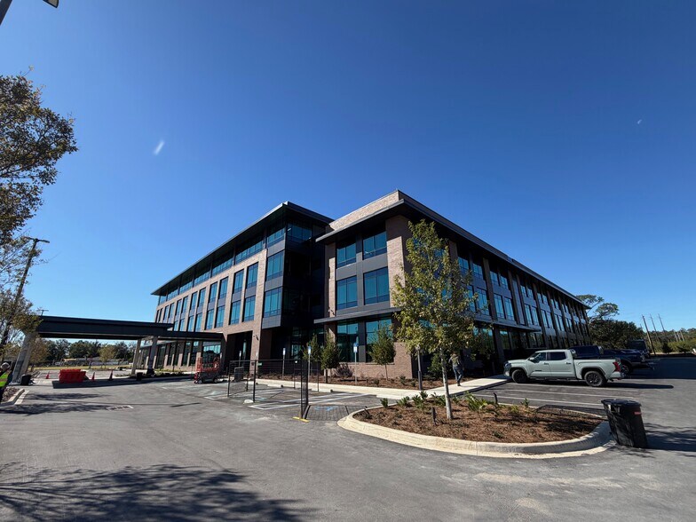 511 Government Ave, Valparaiso, FL à louer - Photo du bâtiment - Image 2 de 11