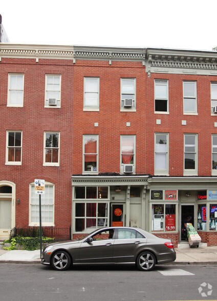 218 W Read St, Baltimore, MD for sale - Primary Photo - Image 1 of 2