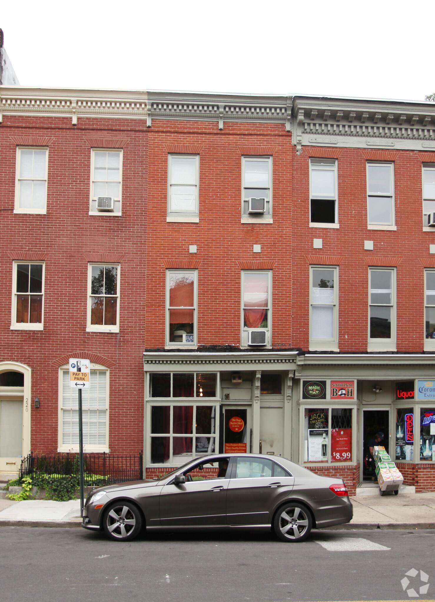 218 W Read St, Baltimore, MD à vendre Photo principale- Image 1 de 3