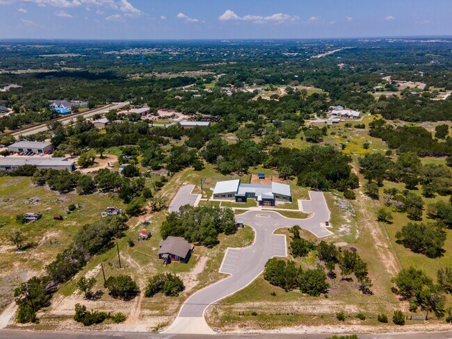 Plus de détails pour 1410 Live Oak Rd, Leander, TX - Flex à vendre
