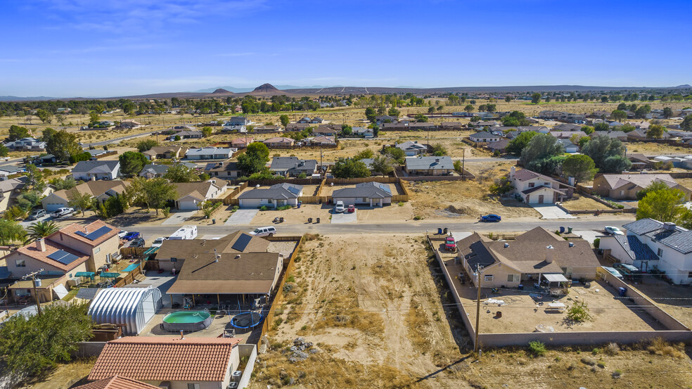 9911 Karen Ave, California City, CA à vendre - Photo du b timent - Image 3 de 7