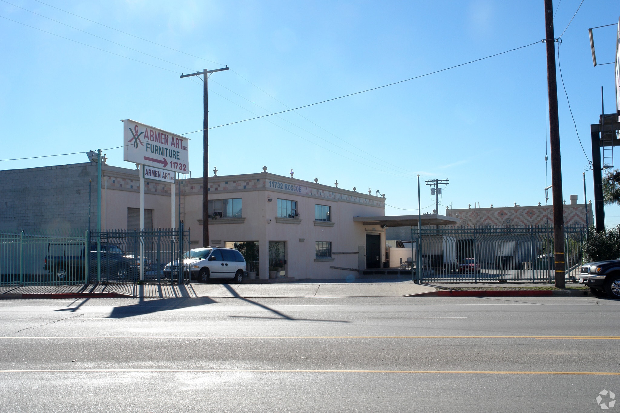 8277 Lankershim Blvd, North Hollywood, CA for lease Primary Photo- Image 1 of 6