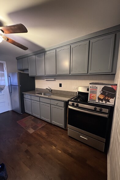 2019 W 111th St, Chicago, IL à vendre - Photo du bâtiment - Image 3 de 7