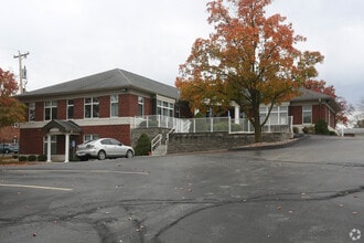 103 Church St, O'Fallon, MO for lease Interior Photo- Image 1 of 6