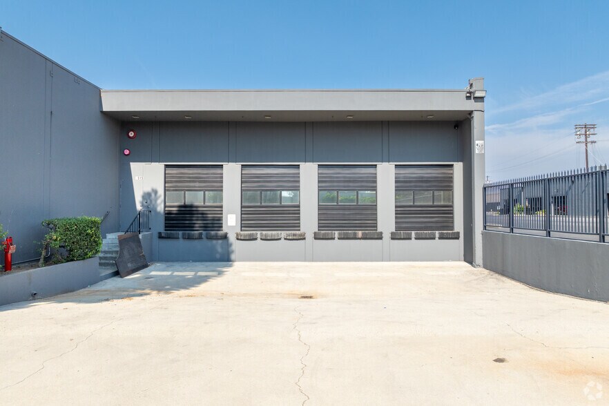 7911-7913 Haskell Ave, Van Nuys, CA à louer - Photo du bâtiment - Image 3 de 4