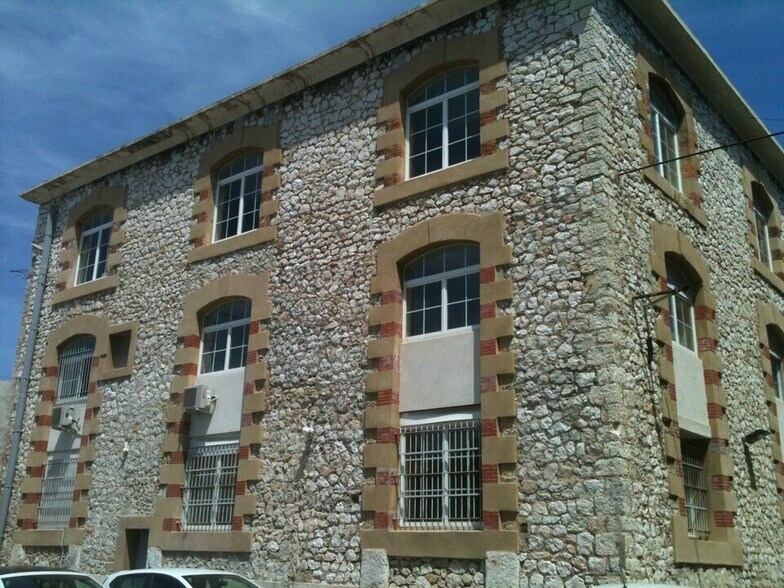 Bureau dans Marseille à louer - Photo du bâtiment - Image 3 de 17