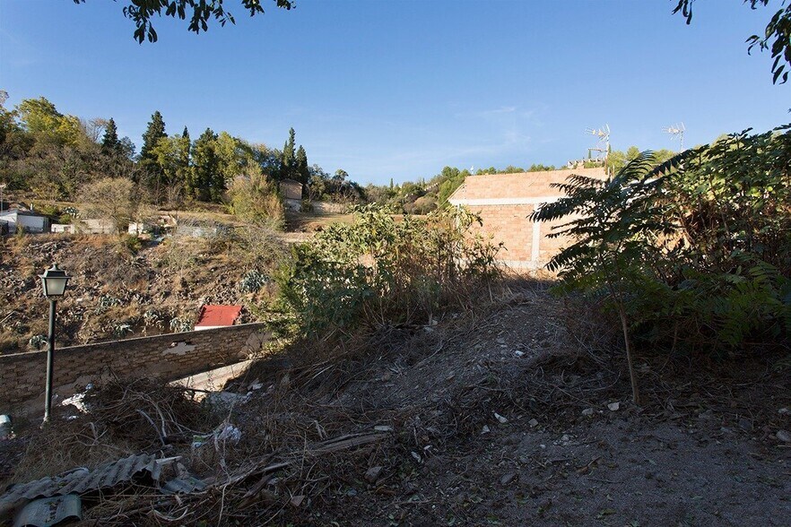 Terrain dans Granada, Granada à vendre - Photo du bâtiment - Image 3 de 13