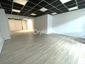 13 Rue De La Sous-Préfecture, Saint-Quentin for sale Interior Photo- Image 1 of 3
