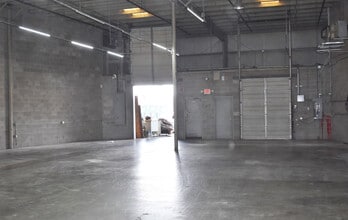 2601-2623 Cruzen St, Nashville, TN for lease Interior Photo- Image 2 of 3