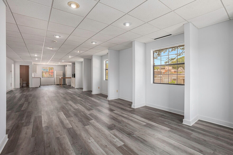 2858 Franklin St, Avondale Estates, GA for lease - Interior Photo - Image 1 of 15