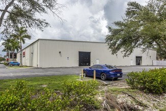 Plus de détails pour 901 Industrial Blvd, Naples, FL - Industriel à louer