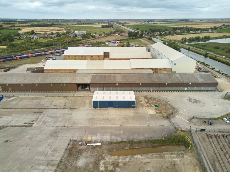 Queen Adelaide Way, Ely à louer - Aérien - Image 3 de 12