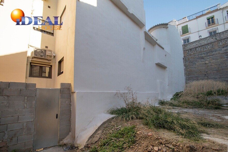 Terrain dans Granada, Granada à vendre - Photo du bâtiment - Image 1 de 18
