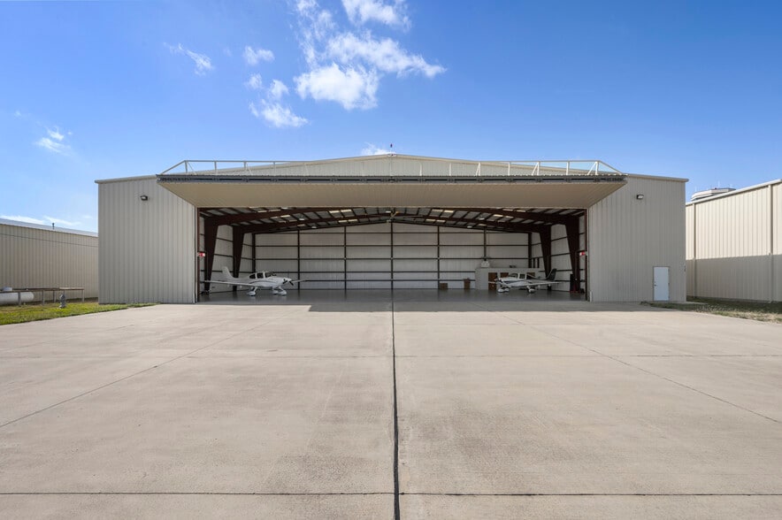 1438 Airport Blvd, Mesquite, TX à vendre - Photo du bâtiment - Image 3 de 23