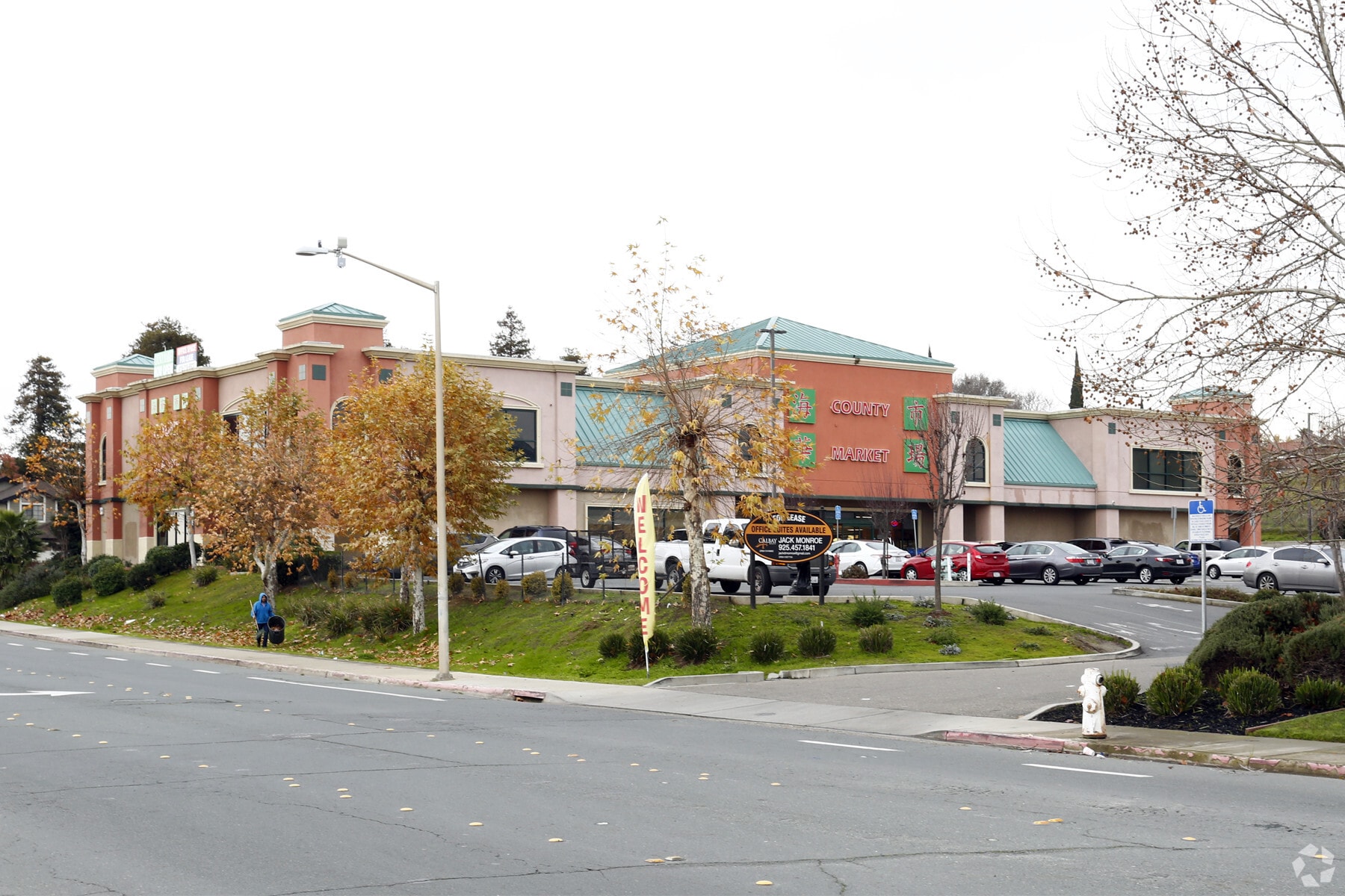 2711 Hillcrest Ave, Antioch, CA for lease Primary Photo- Image 1 of 11