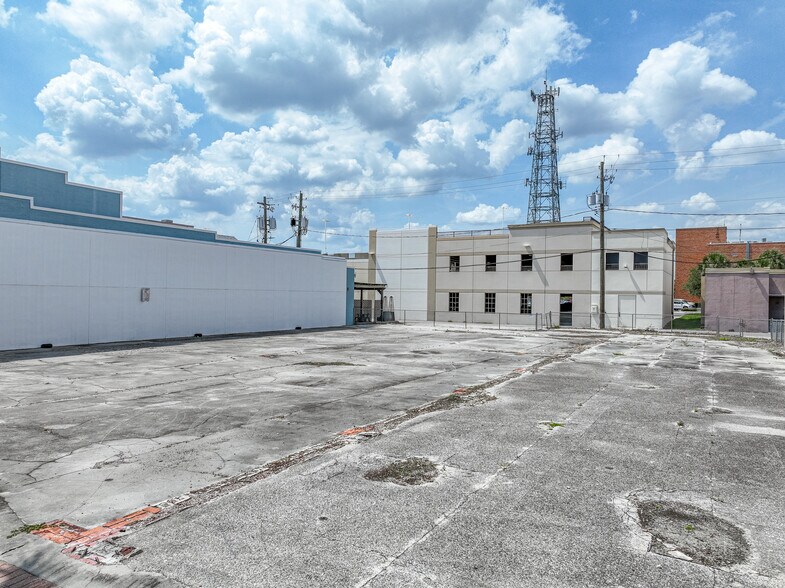 233 W Central Ave, Winter Haven, FL for sale - Building Photo - Image 2 of 12