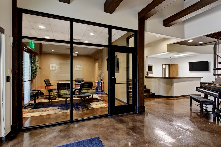 4336 Kenilwood Dr, Nashville, TN à vendre - Photo du bâtiment - Image 3 de 6