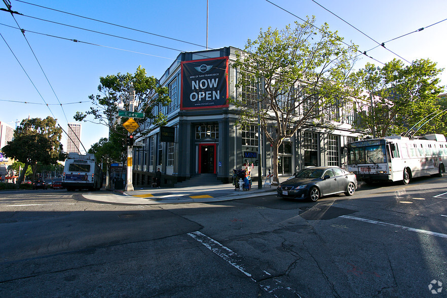 799 Van Ness Ave, San Francisco, CA à louer - Photo du bâtiment - Image 1 de 5