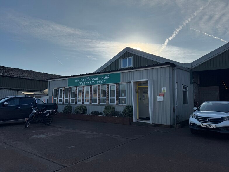 2-4 Marsh Green North Rd, Exeter à louer - Photo du bâtiment - Image 2 de 5