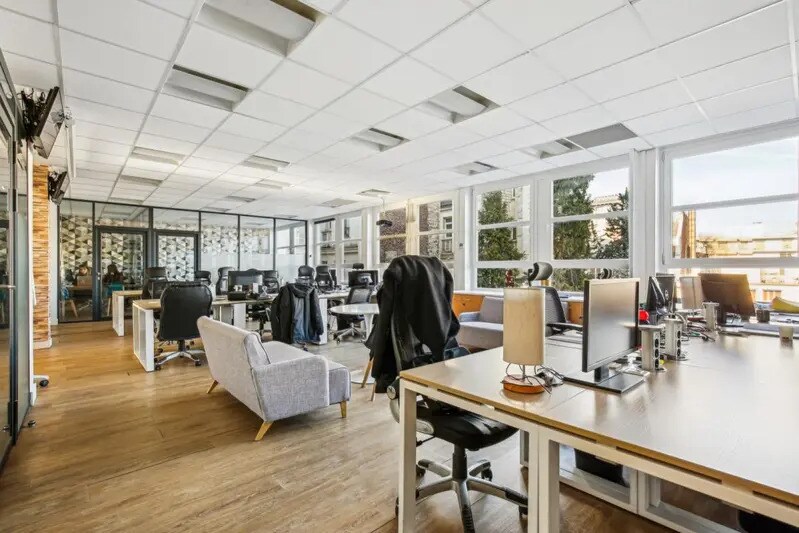 122 Avenue Charles De Gaulle, Neuilly-sur-Seine for lease - Building Photo - Image 2 of 8