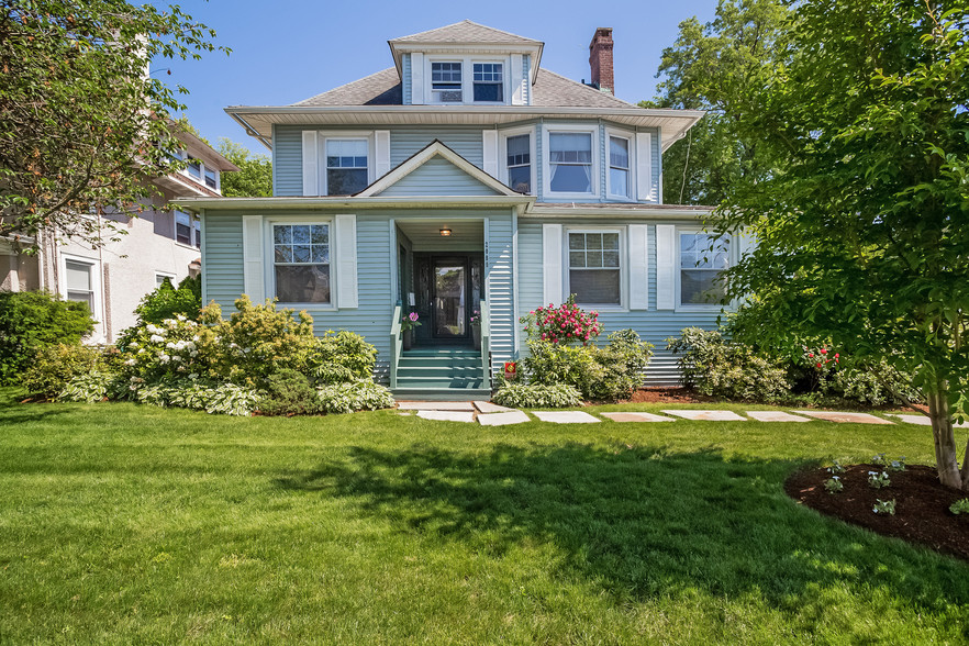 2089 North Ave, Bridgeport, CT for sale - Primary Photo - Image 1 of 1