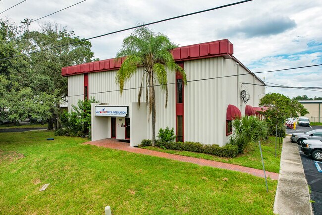 More details for 1921 Tampa East Blvd, Tampa, FL - Flex for Lease