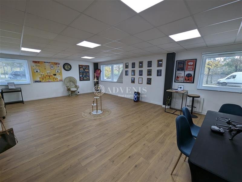 Office in Maxéville for lease Interior Photo- Image 1 of 8