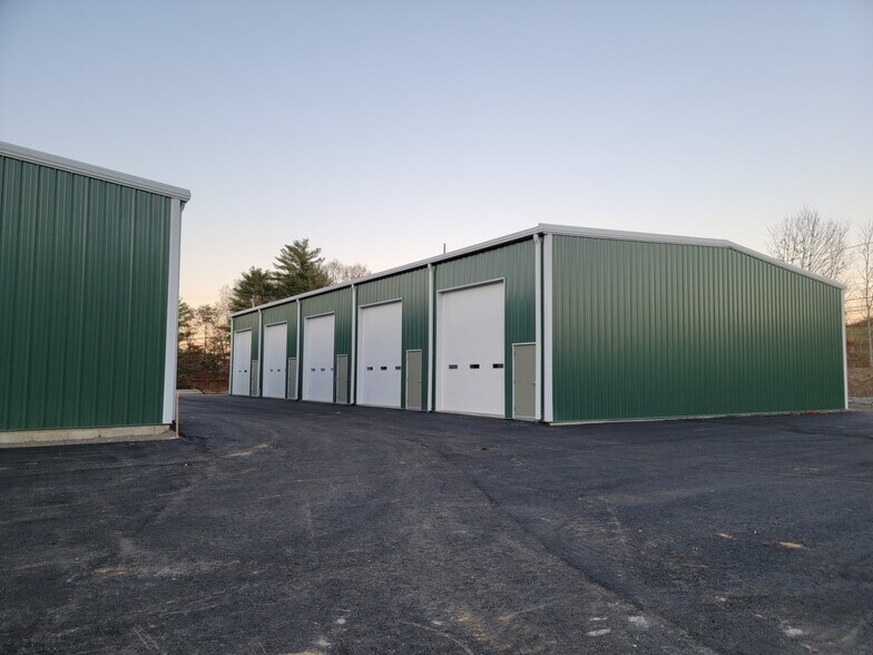 2 Lillian Way, Carver, MA for lease - Building Photo - Image 1 of 14