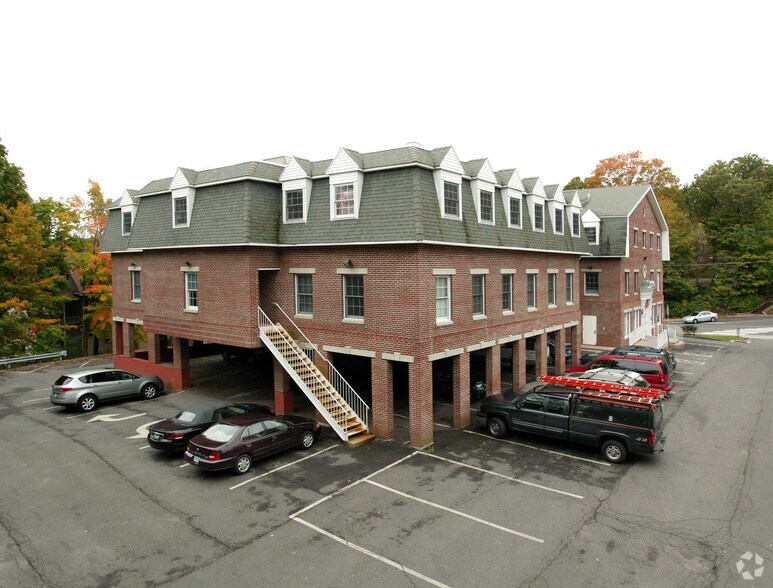 365 Main St, Watertown, CT à vendre - Photo du bâtiment - Image 2 de 20