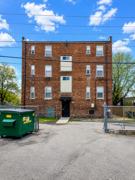15771 Mack Ave, Detroit, MI à vendre - Photo du bâtiment - Image 3 de 6