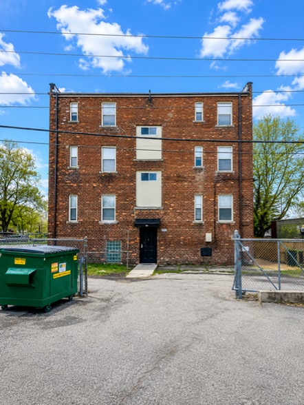 15771 Mack Ave, Detroit, MI à vendre - Photo du bâtiment - Image 3 de 6
