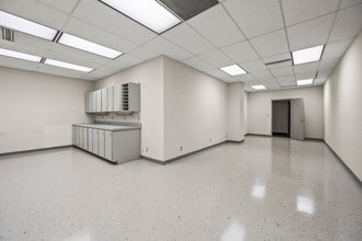 4964 University Pky, Winston-Salem, NC for lease Building Photo- Image 2 of 5