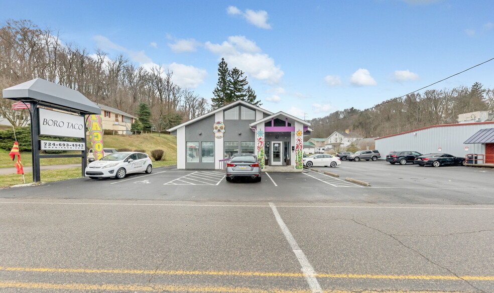 108 Seminary Ave, Oakdale, PA for sale - Primary Photo - Image 1 of 1