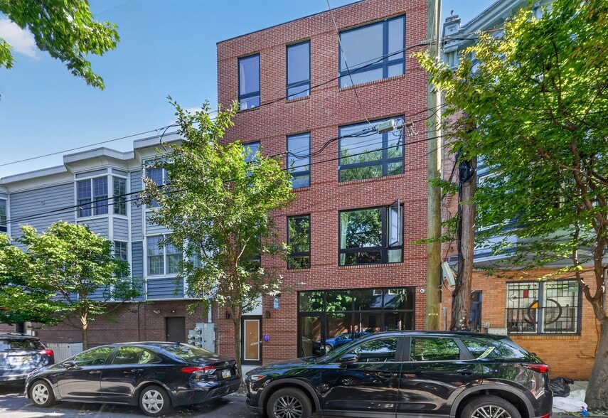 408 Fitzwater St, Philadelphia, PA for lease - Building Photo - Image 2 of 8