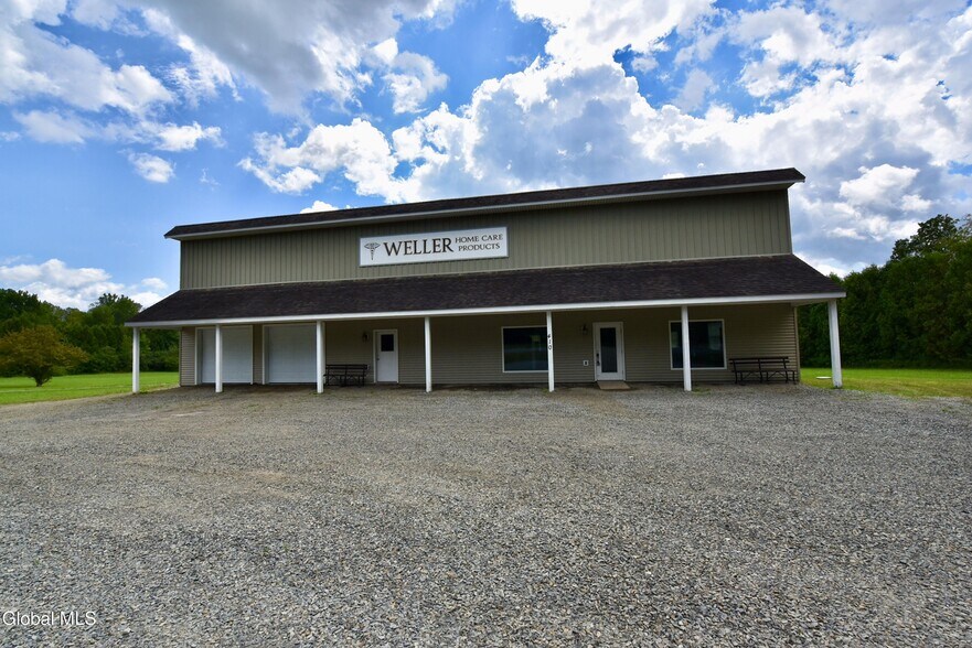 410 Ridge Rd, Broadalbin, NY à vendre - Photo du bâtiment - Image 3 de 56