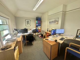 Plus de détails pour 4 Dean Park Cres, Bournemouth - Bureau à louer