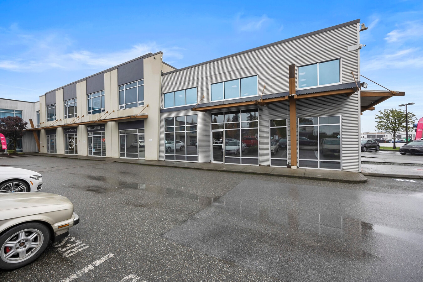 19289 Langley Byp, Surrey, BC V3S 6K1 - Unité 112 -  - Photo intérieure - Image 1 of 30