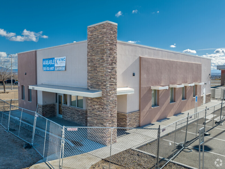 6660 Central Ave SW, Albuquerque, NM for sale - Primary Photo - Image 1 of 1