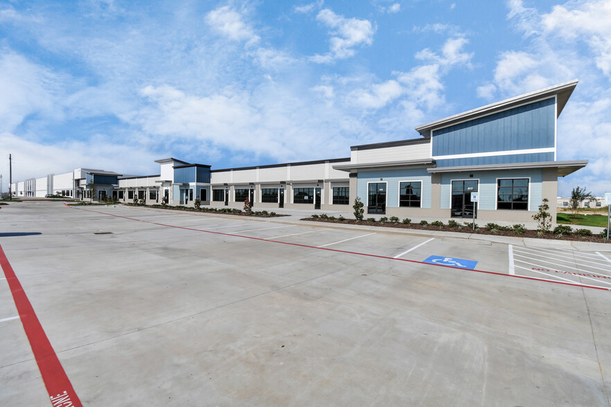 30625 Kingsland Blvd, Brookshire, TX for lease - Building Photo - Image 2 of 37