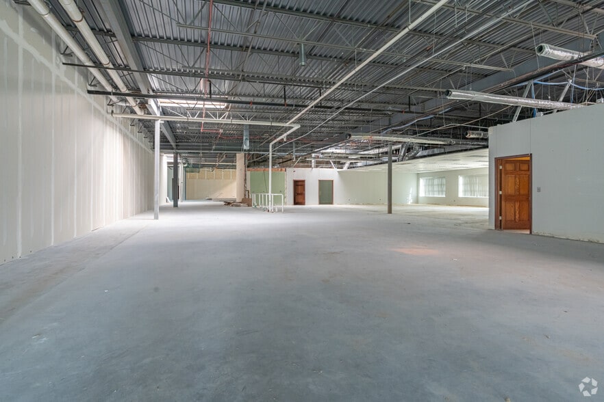 8525 W 183rd St, Tinley Park, IL for lease - Interior Photo - Image 3 of 5