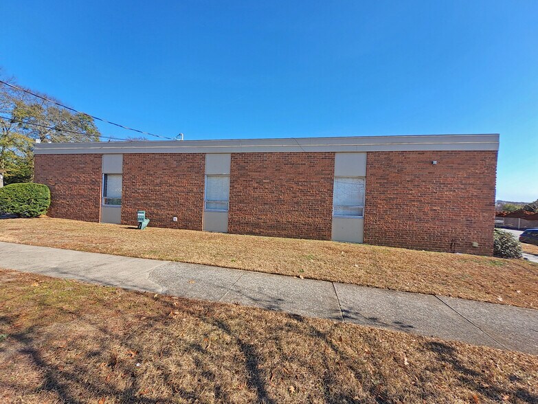 2301 Devine St, Columbia, SC à louer - Photo du bâtiment - Image 3 de 15