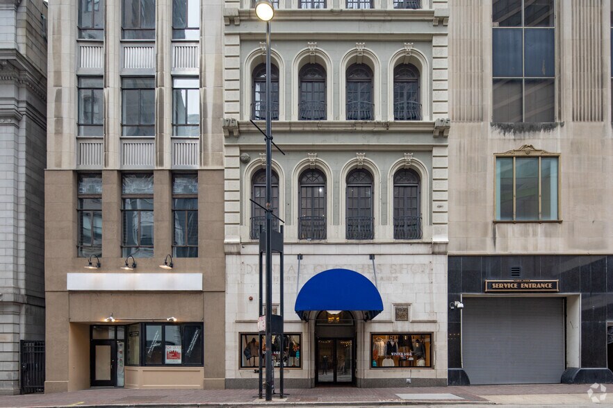 417 Vine St, Cincinnati, OH à vendre - Photo du bâtiment - Image 2 de 4