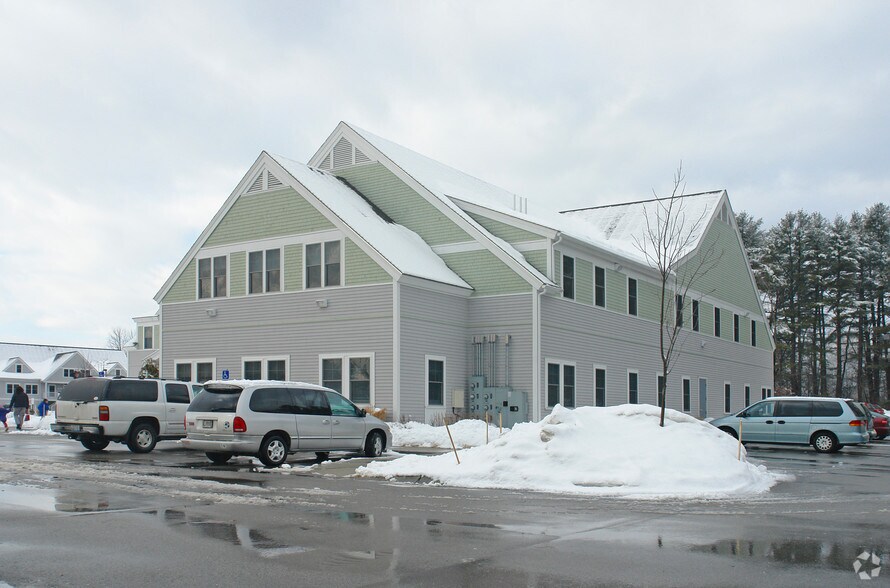 45 Forest Falls Dr, Yarmouth, ME à louer - Photo du bâtiment - Image 3 de 20