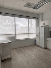 1114 S 11th St, Tacoma, WA for lease Interior Photo- Image 2 of 7