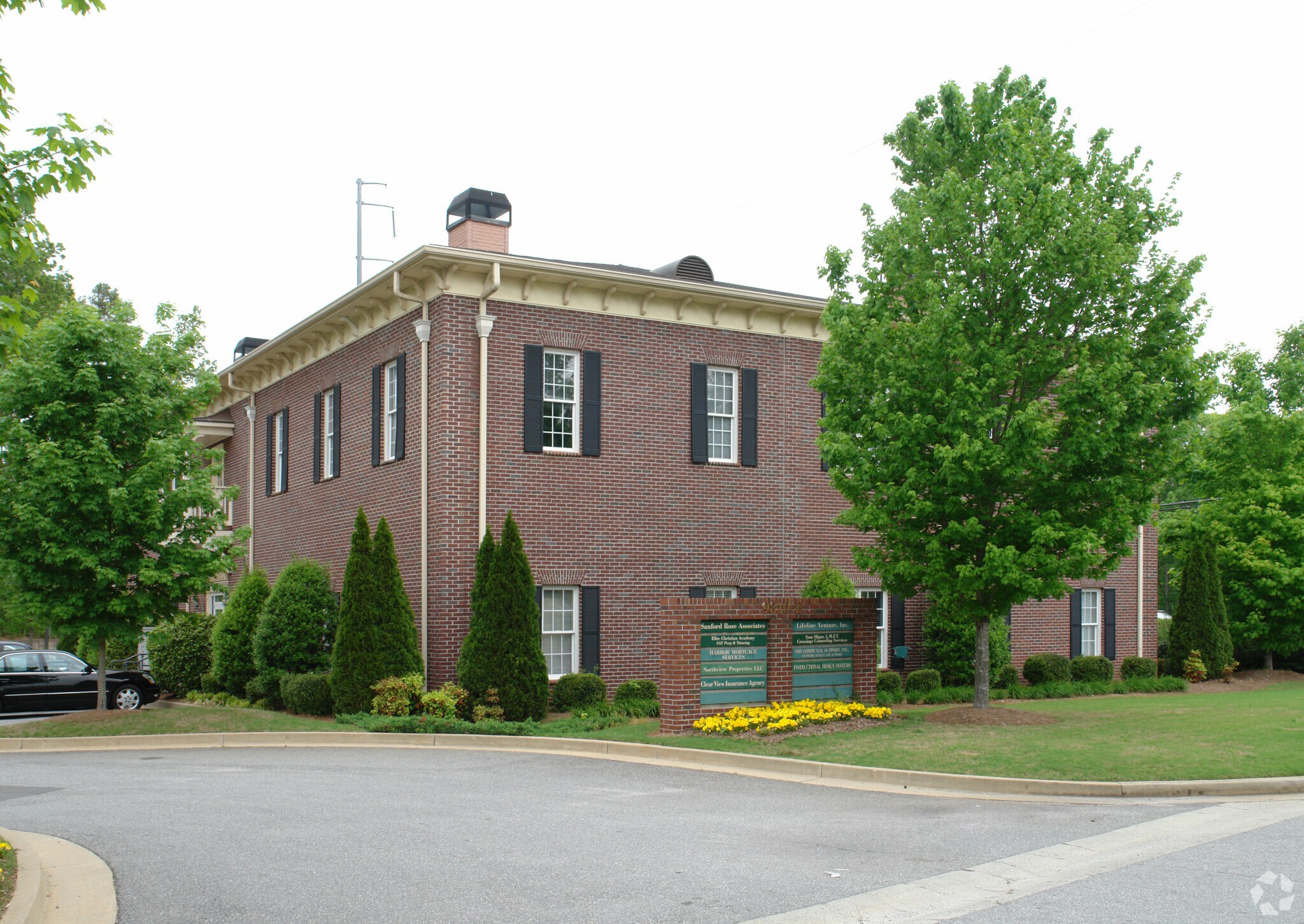 9810 Medlock Bridge Rd, Johns Creek, GA à louer Photo du bâtiment- Image 1 de 9