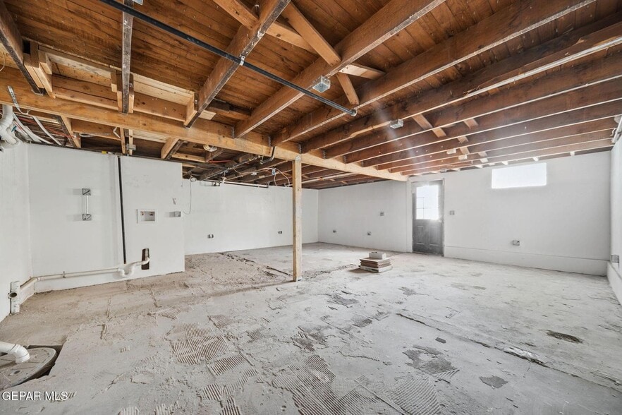 211 S Piedras, El Paso, TX for sale - Building Photo - Image 3 of 8