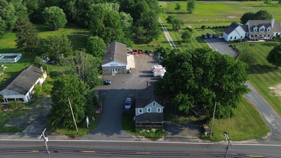 139 Route 526, Allentown, NJ à vendre - Vidéo sur l’inscription commerciale - Image 2 de 18