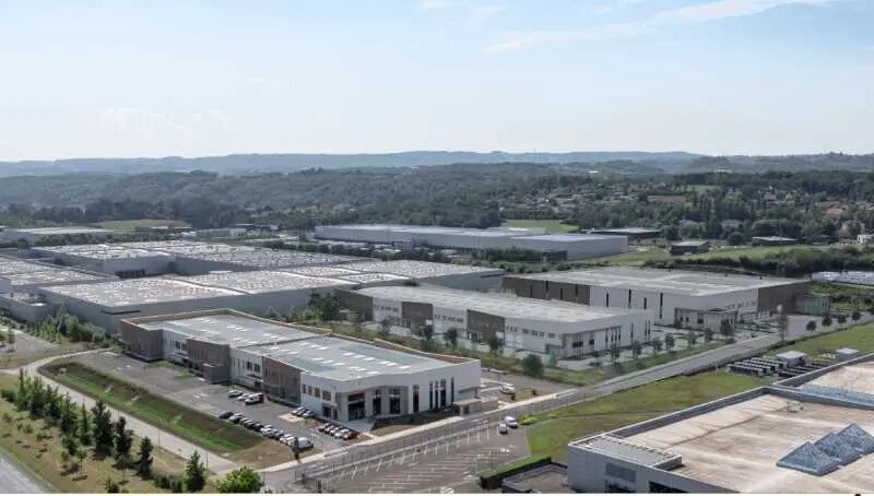 Flex in Villefontaine for lease - Building Photo - Image 2 of 14