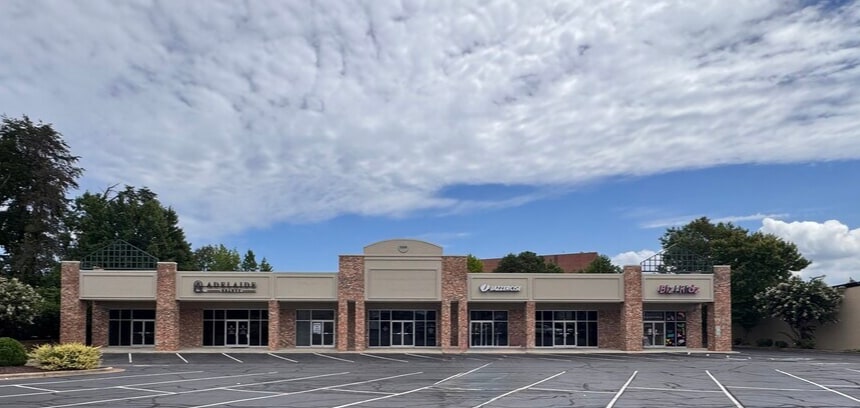 2500 Battleground Ave, Greensboro, NC for lease Building Photo- Image 1 of 7