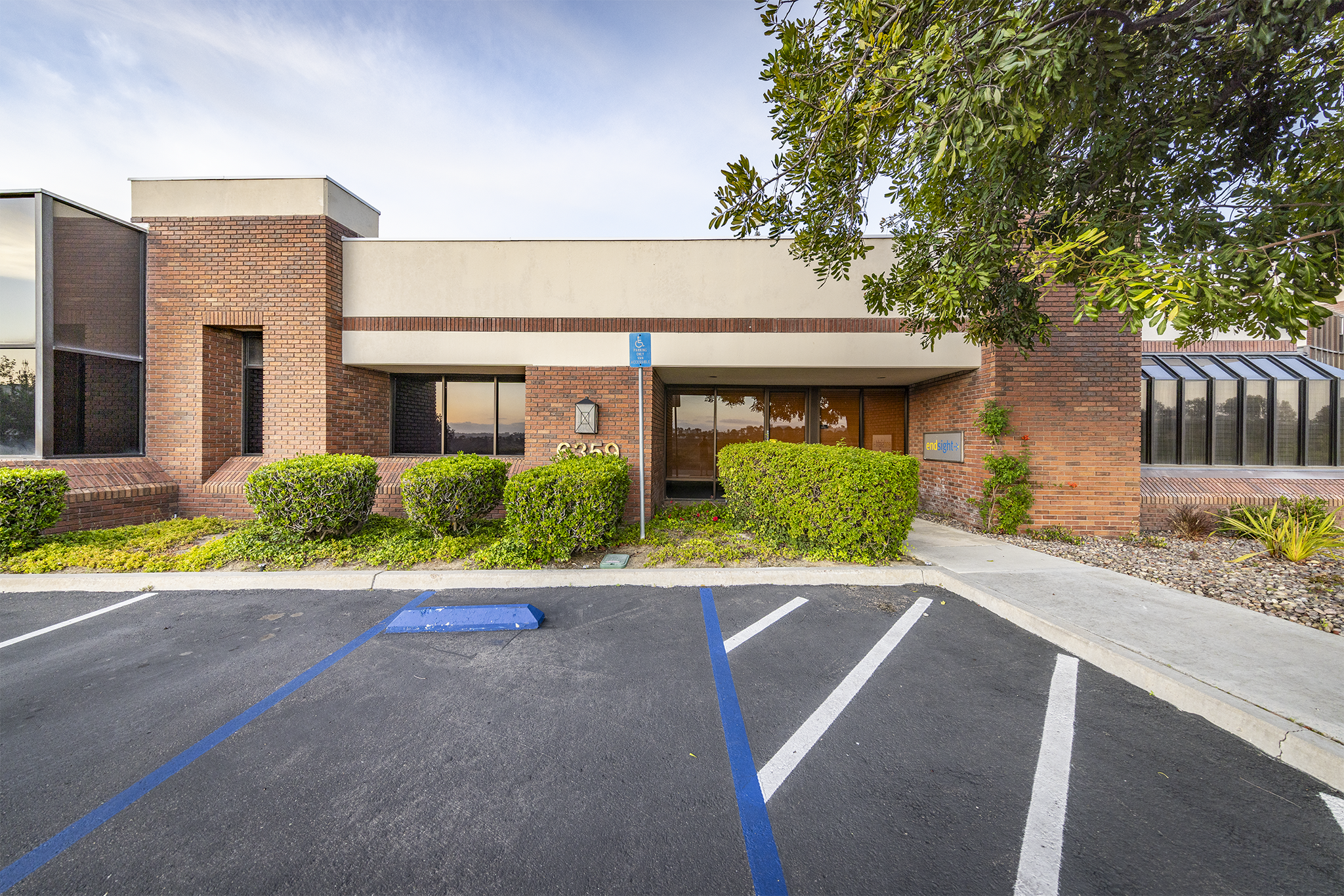 6359 Nancy Ridge Dr, San Diego, CA à vendre Photo principale- Image 1 de 8